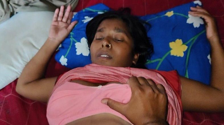 Premi pooja: 임신한 Bhabhi ke moti chut me bhabhi ke bada land...