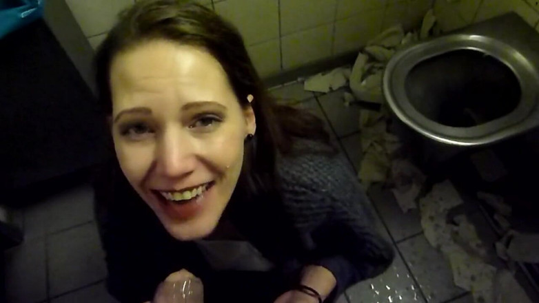 Viktoria Goo: Viktoria Goo - How Deep Can You Sink, How Much Can...