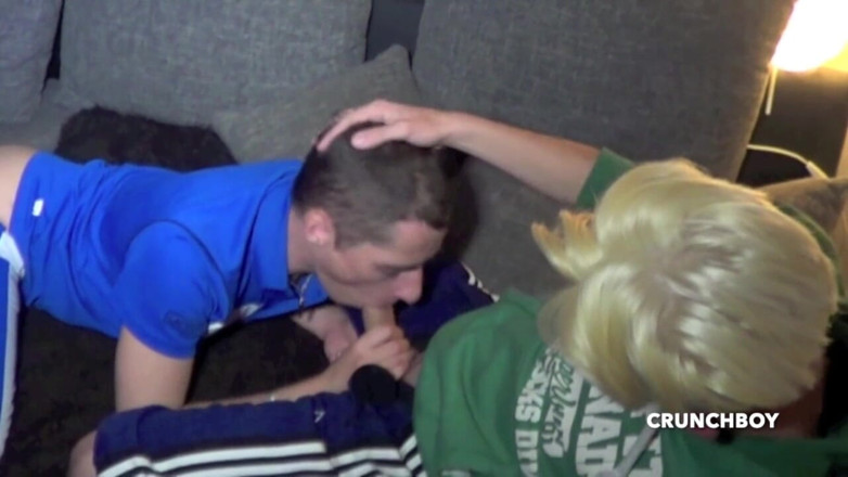 FRENCH AMATORS SEXTAPES: Bareback sex tape with sneakers humiliation