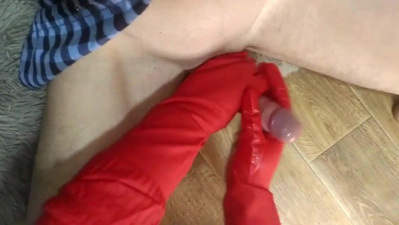 Whitekitten: 고무 장갑 착유 세션 - 한 방울씩 추출하는 육덕 여주인