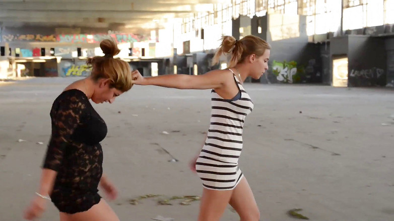 Hunterotic: Faceslapping mega slaps - I fight for my place - Domina Mikaela...