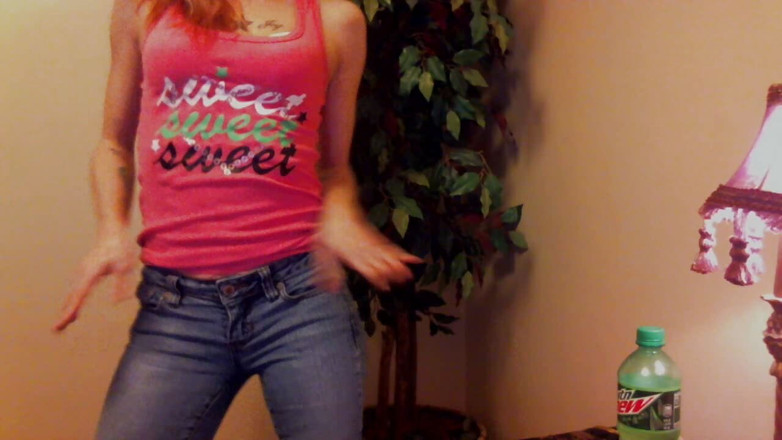 PetiteXrotic: Tarian &amp; Basah