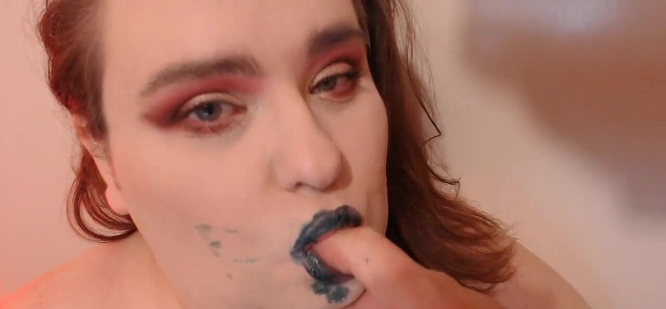 LaLaDelilah: Use Me tati