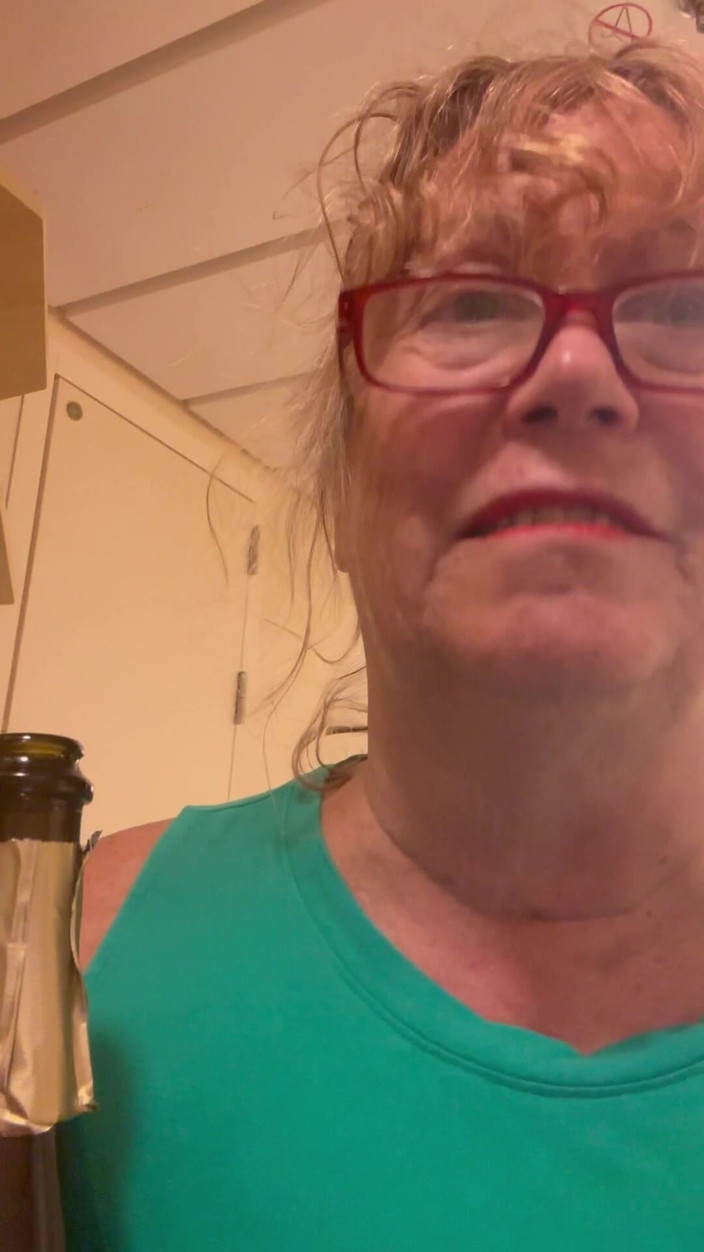 Big Ass 4 U: Sprudelnde dusche