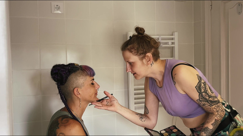 AltPorn4U: Bts typický den