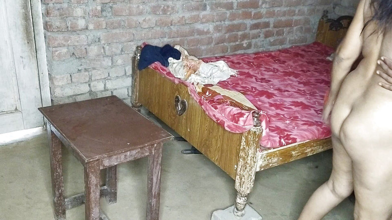 HotBhabhi420: Kundička Aarti Bua ošukaná