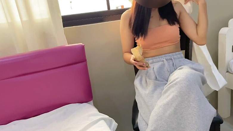 Pinay Shena Mae: 她不知道我在她体内射精。