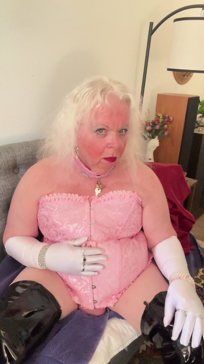 Constance: Castidad rosa