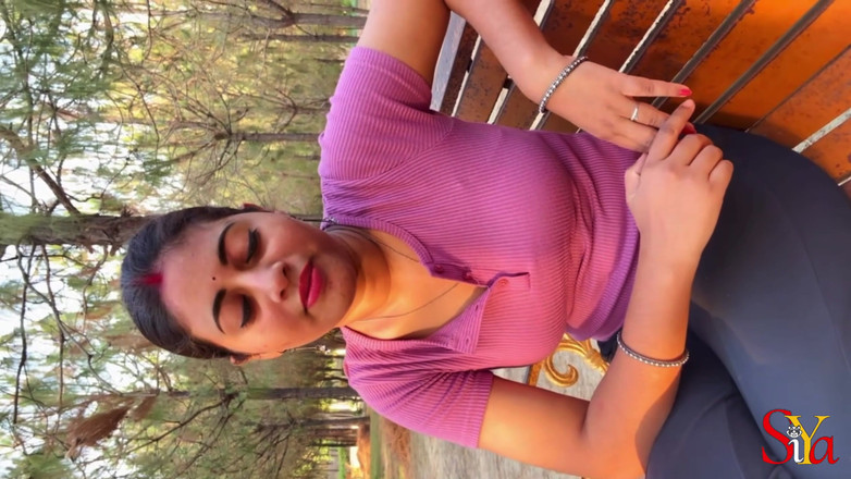 Vicky Siya: Indický bhabhi má po dlouhé době sex s bývalým přítelem