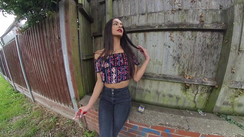 VR smokers HD-2D Videos Only: Kim Model - Dark Jeans
