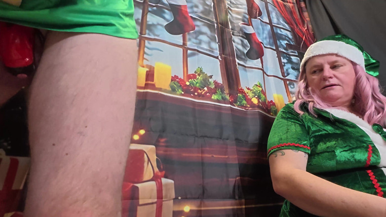 The Izars: Ngày 8: Tiên trên kệ đồ chơi tình dục