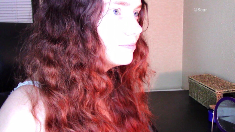 Scarlet Vixen: Hiccup, während ich mein make-up mache