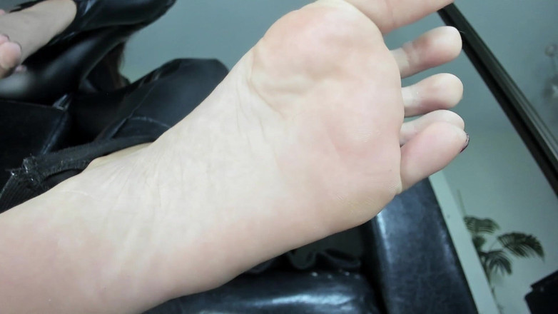 Feet lady: Lunghi grandi piedi