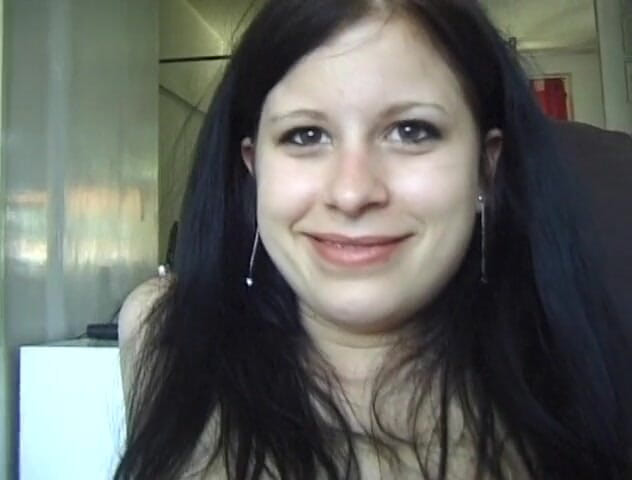 Flash Model Amateurs: Dark haired teen comes in for her first casting call