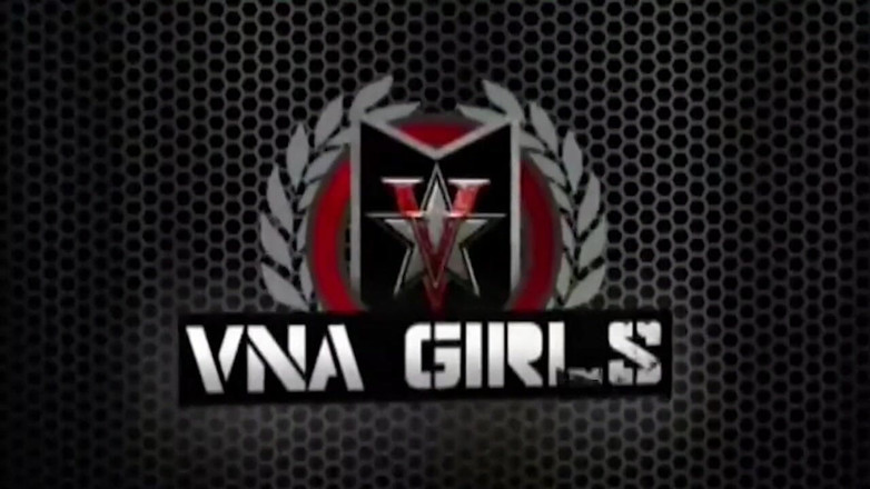 Kimber Lee: キンバー・リーは私が私の猫を伸ばすのを見ています