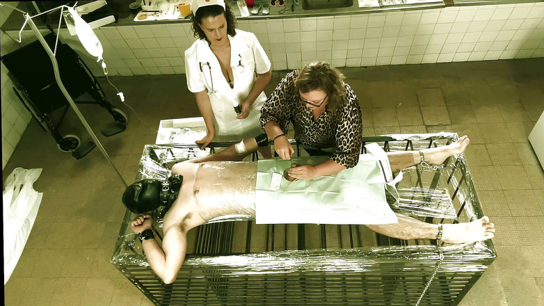 Mistress April: Dominatrix Älskarinna April - Korrigeringstjänst, del 1