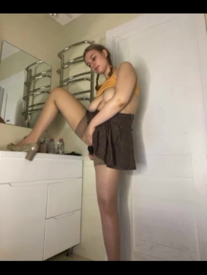 JuiceLussie: My Stepsister Fucking with Big Dildo in Bathroom