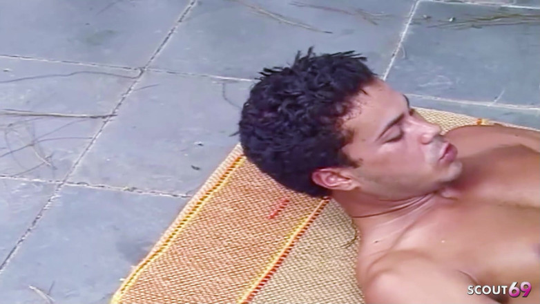 Shemale TS Collection: Blond latin Shemale knullar killar och ger sprut