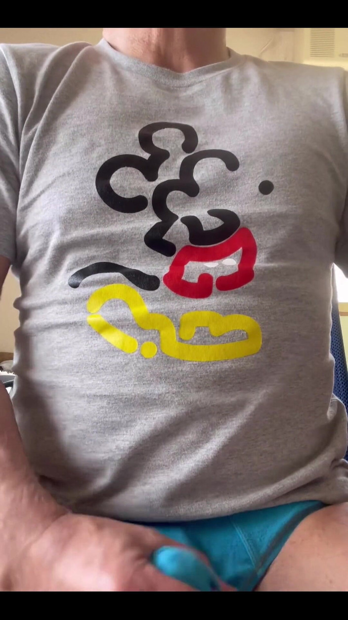 Japanese daddy: Mi masturbo in biancheria intima