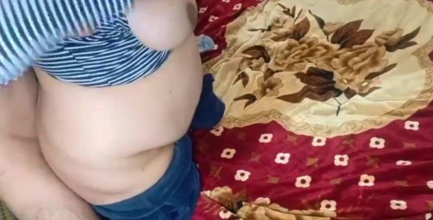 Common Keywords: Femeie mare și țâțoasă desi futută în poziția capră