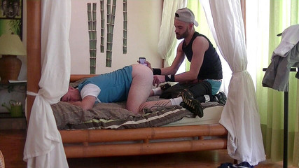 RAW FRENCH PIGS: Maiala scopata senza preservativo y straigh boy discret