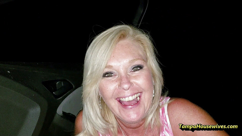 Ms Paris and Friends: Das beste von Paris pinkeln 2