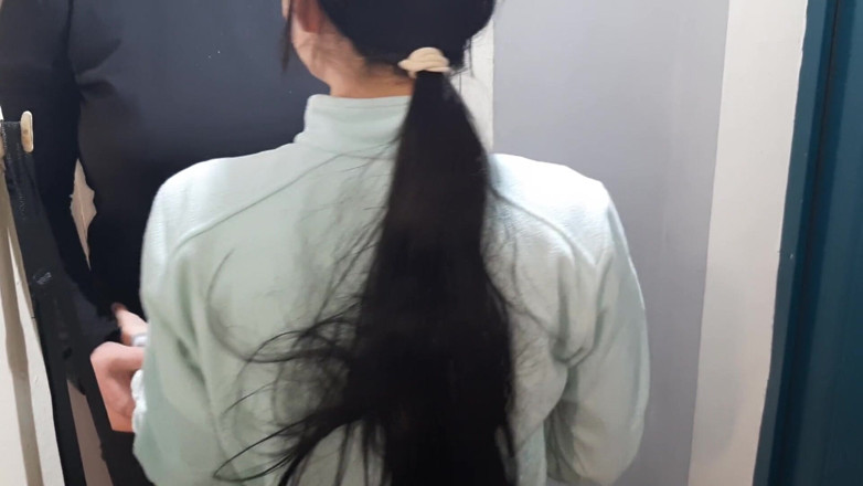 Lesbian-illusion: I Thanked the Delivery Girl for a Big Discount (with Dirty...
