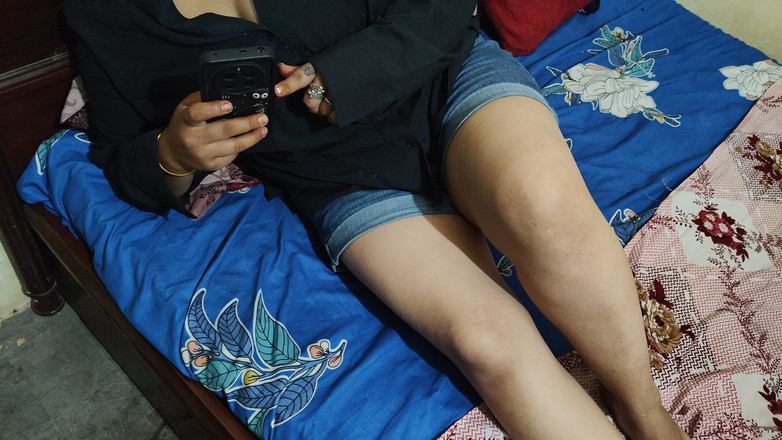 Sangeet sexy: 네, 드라이버에게 따먹히는 보지를 핥은 여주인