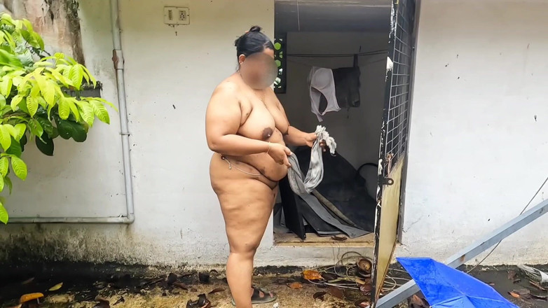 Anne Ipe: Big Boobs and Ass Exposed on a Rainy Day, Beautiful...