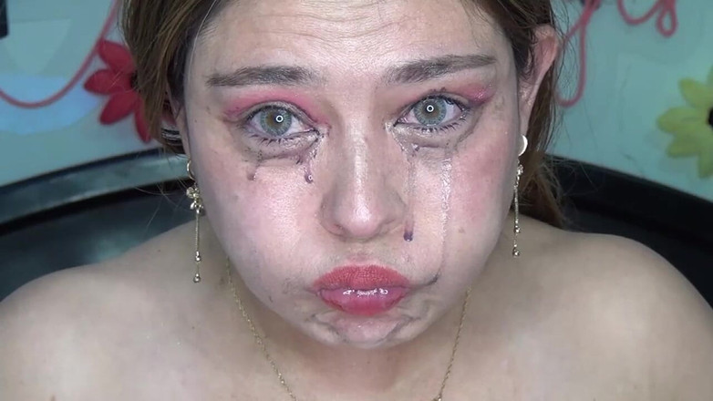 Angel eyes studio: हार्डकोर! कस्टम वीडियो! जब तक संभव हो मेरे गले के अंदर एक बड़ा डिल्डो रखना !!