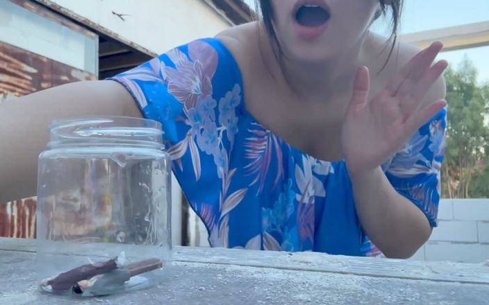 AmayaMori: Giantess Wife Traps Her Lovers