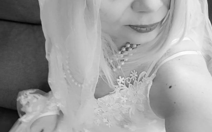 Sofy13: Mujer casada y puta