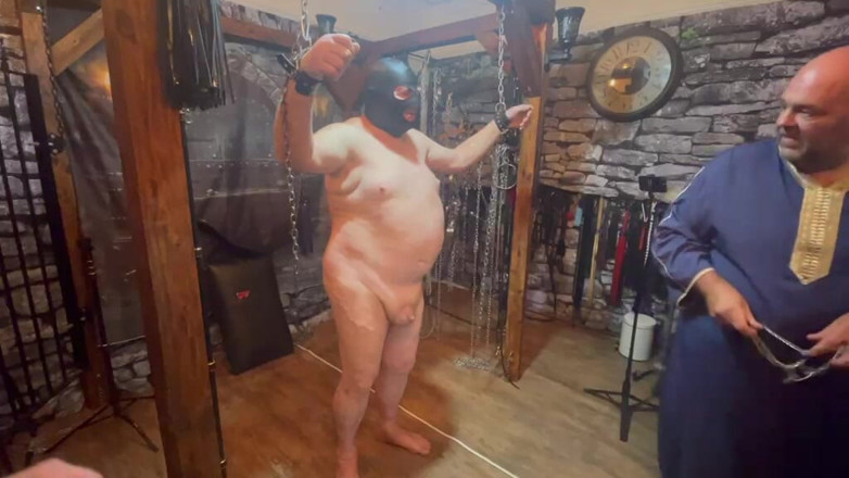 Lanista_Bear: Part 2- Bottom Feeders First Time