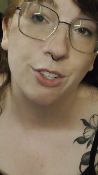 NSFW Review of the Honey Pistil Licking Vibrator From the Bad Peach