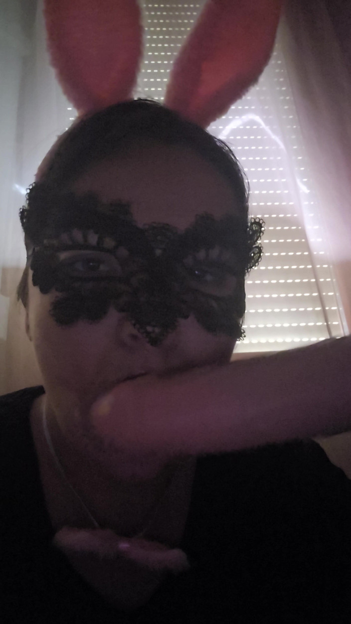 Sexybutterfly123: Oral, Masturbation, Dildo