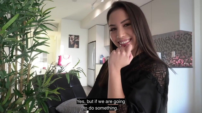 Itsxlilix: Kurye pizza dağıttı ve sonunda yarağı ağzımda oldu