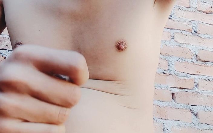 WolfGV: Chàng trai nóng bỏng con cu nhỏ