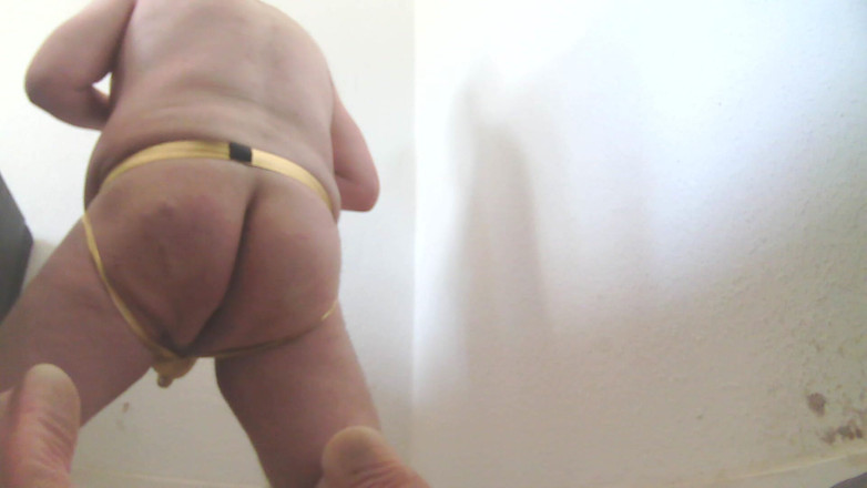 chris352800: 向你展示我的屁股