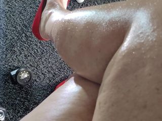 Pov legs: Being miss A and playing whit my legs in red...