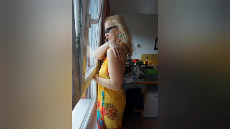 Selena701: ホテルでの小休止