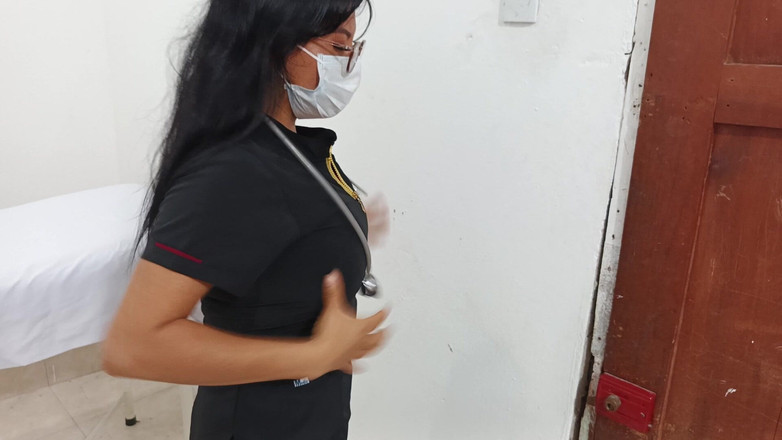 NEGRITA SEXY: Một bác sĩ mò mẫm một người lính trong văn...