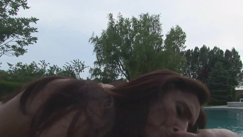 Fuck And Go: Brunette with stunning round ass rides a hard cock