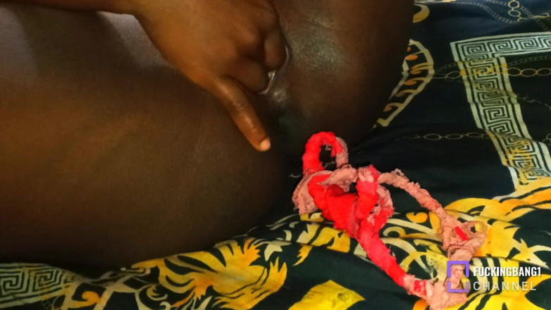 Africanbang: Masturbating