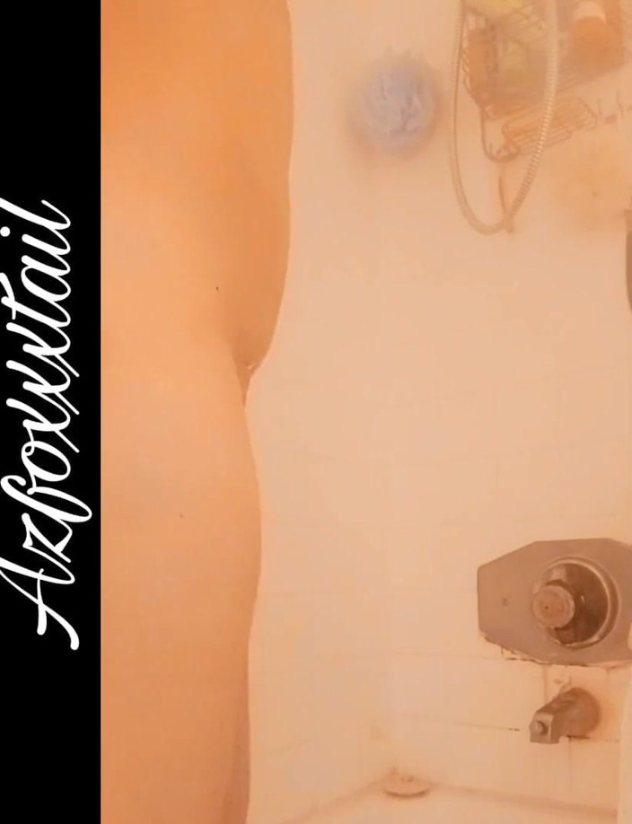 AzFoxxxTailPhelicia: Birthday shower1 rinse 22-02-28
