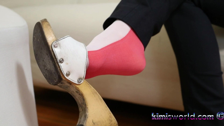 KimisWorld: Kasut nilon kreatif dengan sandal kayu