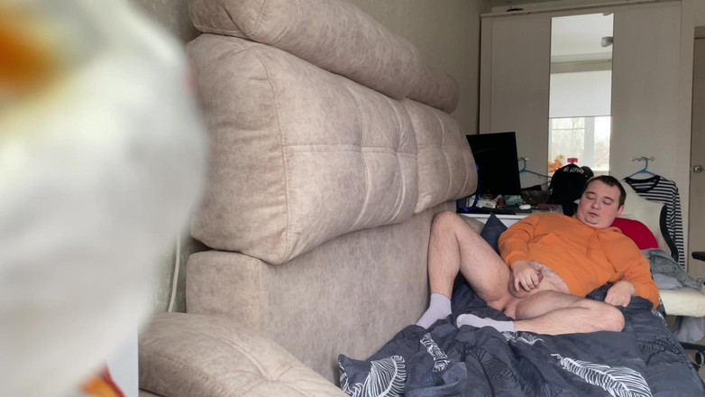 Limara19981: Tânărul Limara19981 se masturbează și se bucură de orgasm