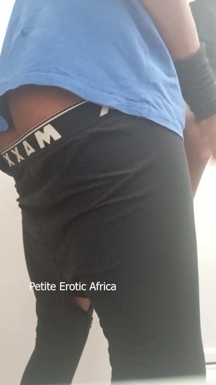 Petite Erotic Africa: Tight Holes on Little Lovet