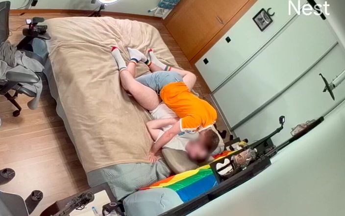 GayDuplo: Pareja amateur follando a pelo