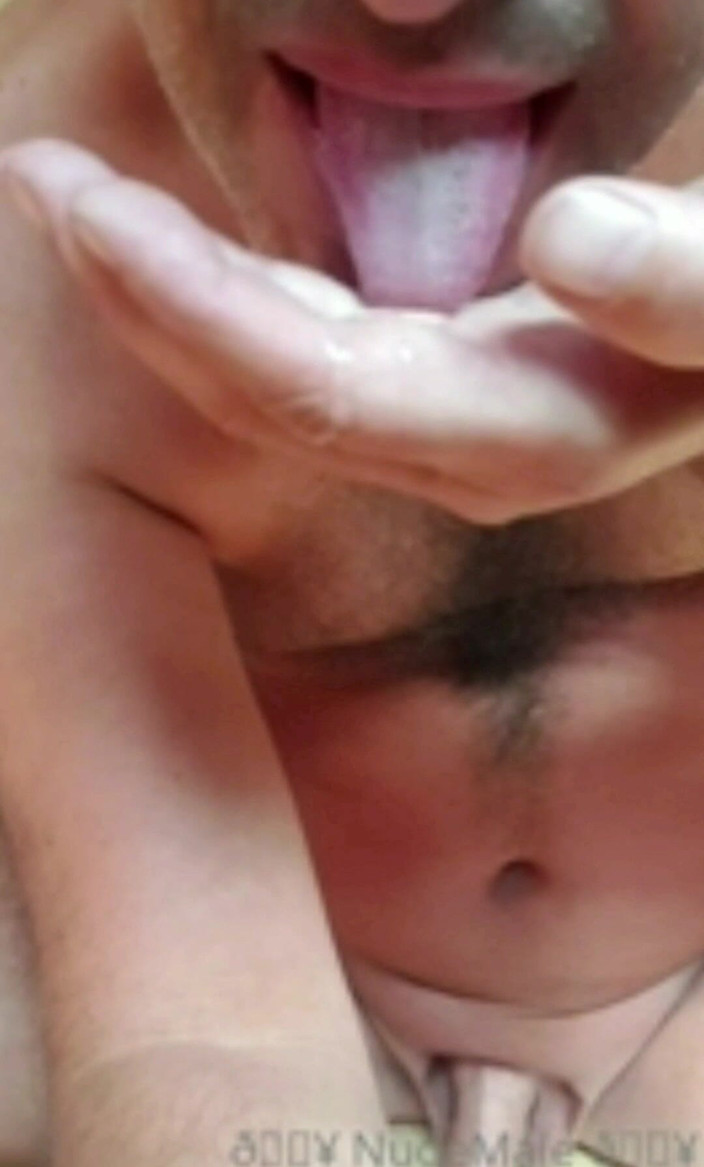 MaleModel: Masturbare și mâncat de spermă