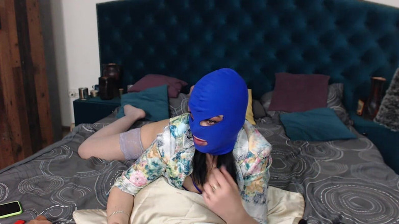 MilfyCalla: Saya Dalam Talian